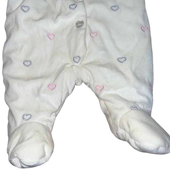 Juicy Couture • 0-3Months Cream Hearts Full Covered Onesie with Hoodie - Picture 4 of 5